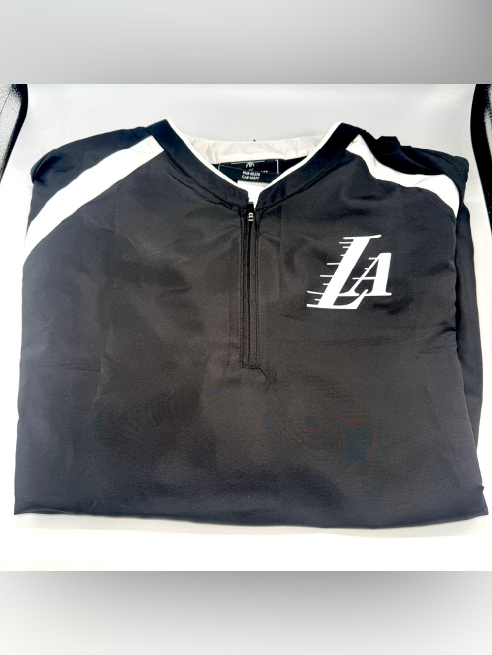New Authentic NBA LA Lakers Black Pullover Windbreaker Shirt, Size Large